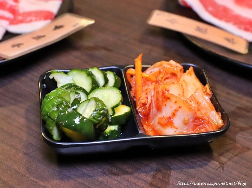 桃園中壢美食｜一燒十味昭和園內壢省桃店～火烤兩吃吃到飽、龍蝦吃到飽，自助吧冷飲、冰淇淋無限供應