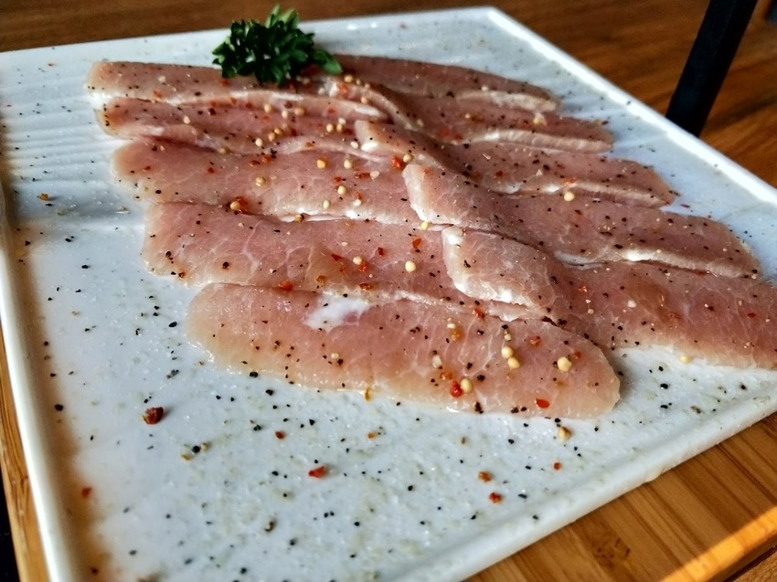 輕井澤集團美食-茶六燒肉堂-朝富店-套餐組合燒烤點餐超簡單。