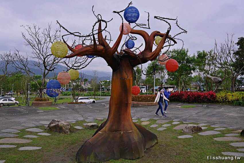 2020年宜蘭爆紅熱門IG打卡景點｜冬山河生態綠舟｜大樹公、神秘隧道媲美地中海山洞