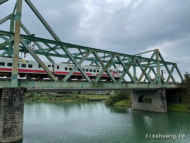 2020年宜蘭爆紅熱門IG打卡景點｜冬山河生態綠舟｜大樹公、神秘隧道媲美地中海山洞