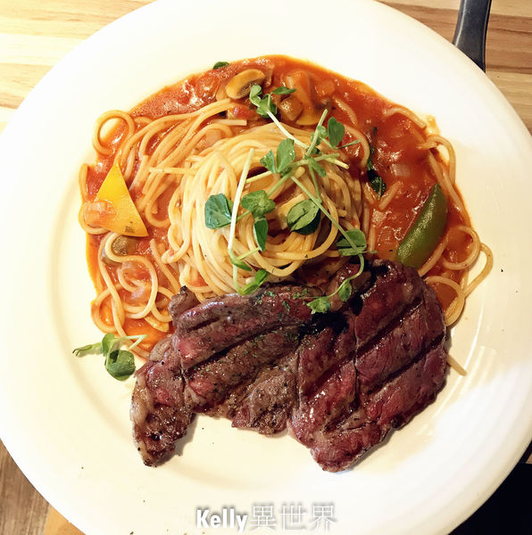 20170618-岩鹽嫩煎牛排面.jpg