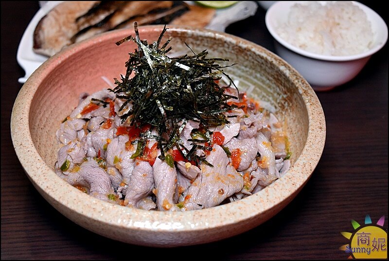 一品活蝦。全台唯一活蝦22吃!活蝦熱炒鍋物還有白飯吃到飽.營業到凌晨3點宵夜吃起來-商妮吃喝遊樂