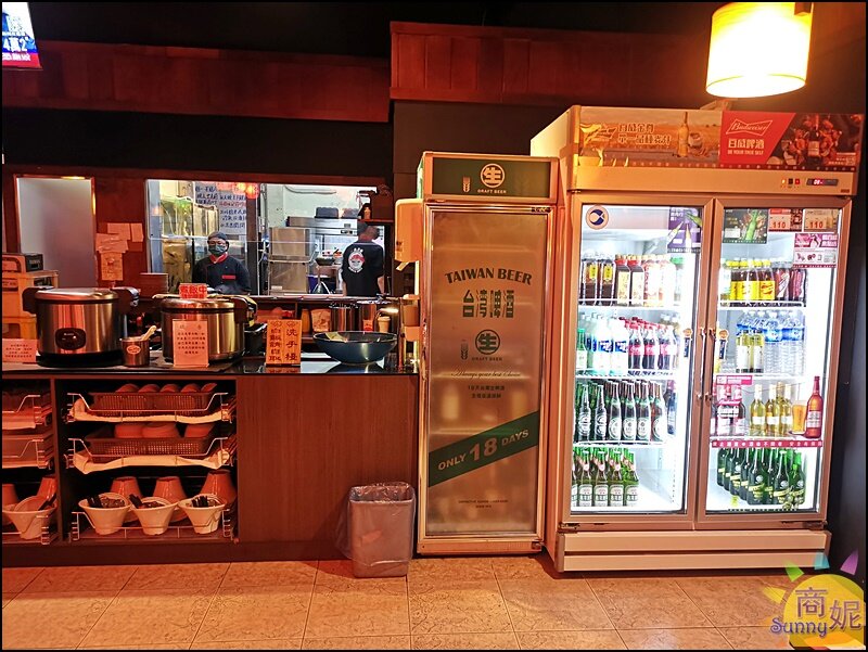 一品活蝦。全台唯一活蝦22吃!活蝦熱炒鍋物還有白飯吃到飽.營業到凌晨3點宵夜吃起來-商妮吃喝遊樂