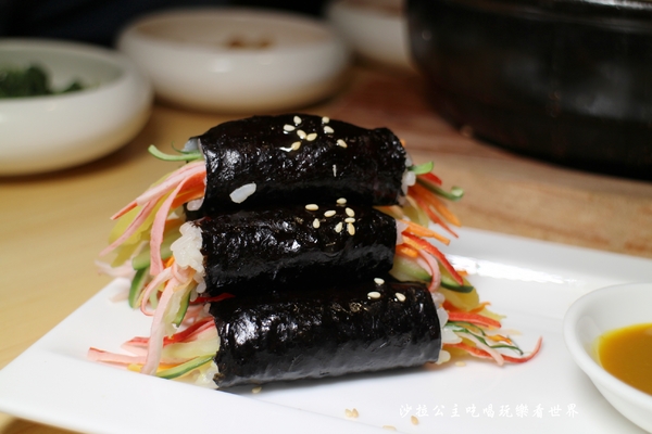 Tigertopoki 韓虎嘯(阪急百貨)：信義區排隊人氣美食『Tigertopoki 韓虎嘯(台北統一時代)』韓式料理/聚餐餐廳/捷運市政府站