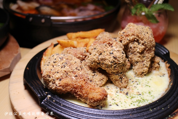 Tigertopoki 韓虎嘯(阪急百貨)：信義區排隊人氣美食『Tigertopoki 韓虎嘯(台北統一時代)』韓式料理/聚餐餐廳/捷運市政府站