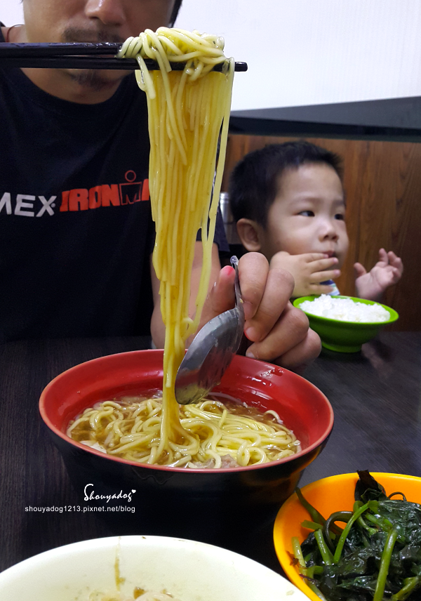 阿木師現做赤肉羹：【小吃】台灣古早味美食 阿木師現做赤肉羹X滷肉飯  in新北樹林