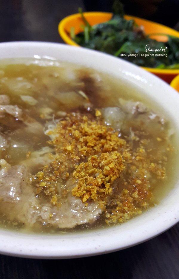 阿木師現做赤肉羹：【小吃】台灣古早味美食 阿木師現做赤肉羹X滷肉飯  in新北樹林