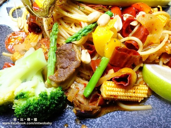 AL REVÉS顛倒restaurant:【捷運西門捷運站美食】 Al revés 顛倒餐廳-西門站 義式融合異國料理元素 碰撞出美妙創意新滋味 夢幻漸層冰沙IG打卡網美必拍!