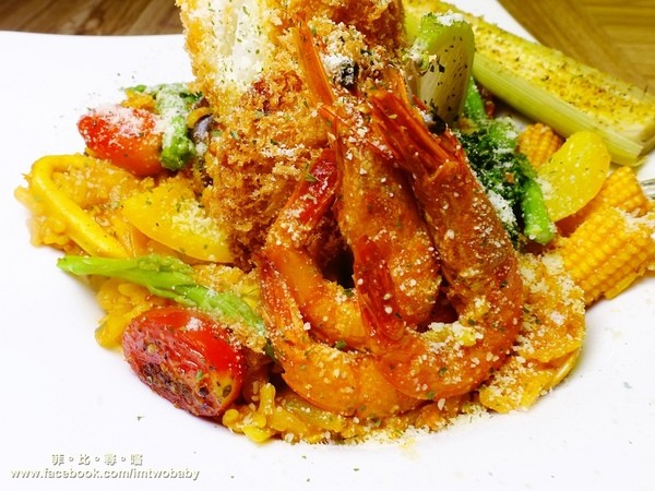 AL REVÉS顛倒restaurant:【捷運西門捷運站美食】 Al revés 顛倒餐廳-西門站 義式融合異國料理元素 碰撞出美妙創意新滋味 夢幻漸層冰沙IG打卡網美必拍!