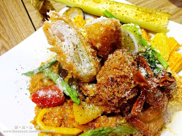 AL REVÉS顛倒restaurant:【捷運西門捷運站美食】 Al revés 顛倒餐廳-西門站 義式融合異國料理元素 碰撞出美妙創意新滋味 夢幻漸層冰沙IG打卡網美必拍!