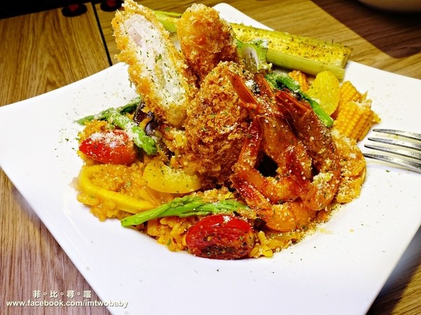 AL REVÉS顛倒restaurant:【捷運西門捷運站美食】 Al revés 顛倒餐廳-西門站 義式融合異國料理元素 碰撞出美妙創意新滋味 夢幻漸層冰沙IG打卡網美必拍!