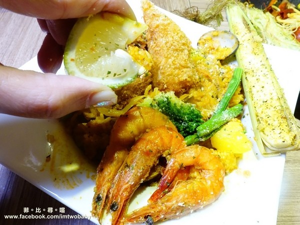 AL REVÉS顛倒restaurant:【捷運西門捷運站美食】 Al revés 顛倒餐廳-西門站 義式融合異國料理元素 碰撞出美妙創意新滋味 夢幻漸層冰沙IG打卡網美必拍!