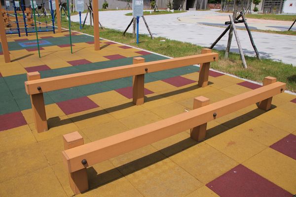 國防砲陣地運動公園:【桃園景點】大園國防砲陣地運動公園~小小新兵體驗營 ,親子旅遊,APP下載互動遊戲體驗,觀賞民航機起降的最佳觀景台