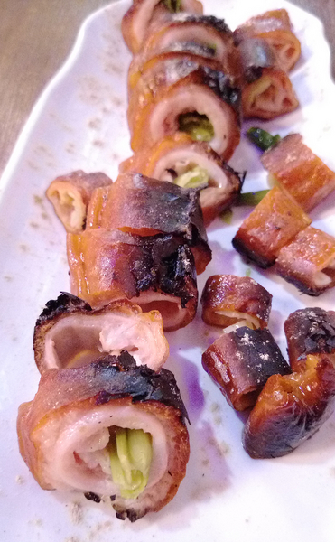 台灣燒肉（台燒）：台北通化街 台灣燒肉 吃肉吃宵夜的好地方 燈光美氣氛佳 下班後小酌好去處