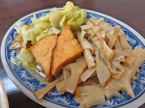 【蘆洲美食】佳香火雞肉飯-充滿著油蔥香的雞肉飯