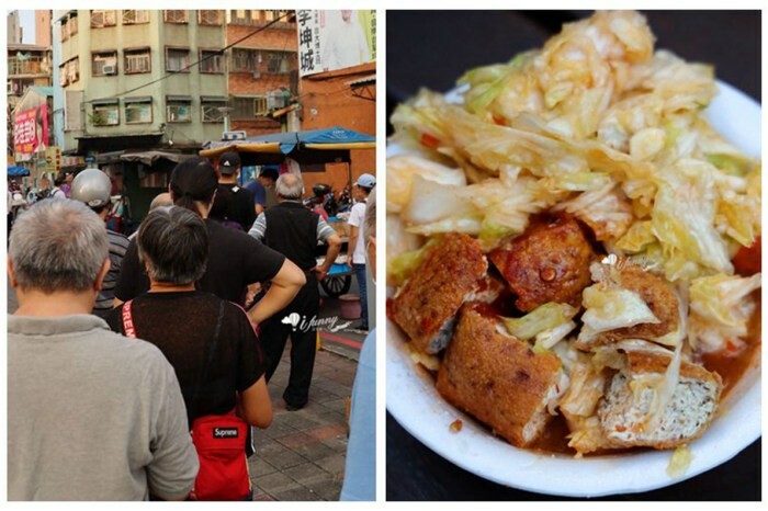 超夯排隊鹽酥雞！這家店的鹽酥雞不僅免費加蒜、洋蔥、蔥花等配料，還有醃漬蘿蔔與黃瓜，讓人一吃就停不下來，排隊的人潮證明了它的美味。