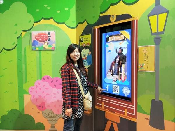 興麥蛋捲烘焙王國觀光工廠:【彰化線西景點】興麥蛋捲烘焙王國~童話風格拍照場景,彩虹樓梯色彩繽紛,蛋糕及甜品可口又美味