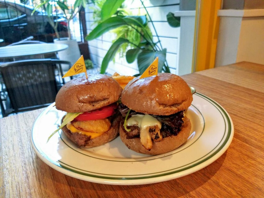 【美食】「Housebistro好適廚坊」美式餐廳,大直早午餐推薦、大直親子寵物友善餐廳 附菜單