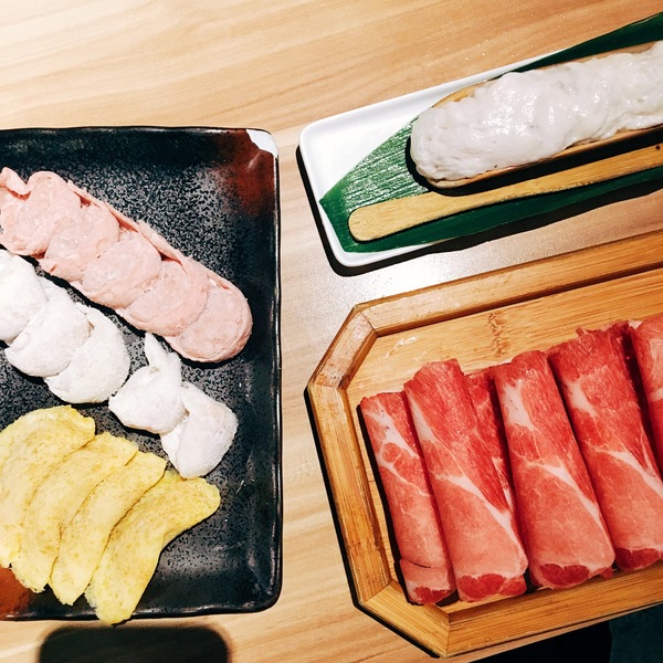 大師兄麻辣鍋：大師兄麻辣火鍋 │喝一口就上癮的麻辣湯頭，吃一口就銷魂的銷魂麵│南京復興微風廣場