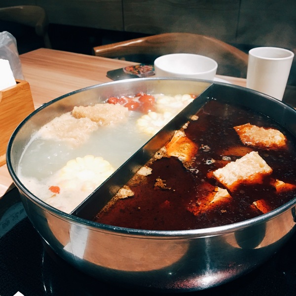 大師兄麻辣鍋：大師兄麻辣火鍋 │喝一口就上癮的麻辣湯頭，吃一口就銷魂的銷魂麵│南京復興微風廣場