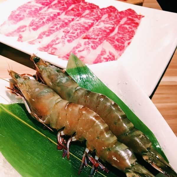 大師兄麻辣鍋：大師兄麻辣火鍋 │喝一口就上癮的麻辣湯頭，吃一口就銷魂的銷魂麵│南京復興微風廣場