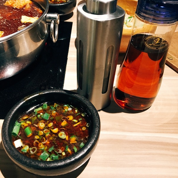 大師兄麻辣鍋：大師兄麻辣火鍋 │喝一口就上癮的麻辣湯頭，吃一口就銷魂的銷魂麵│南京復興微風廣場