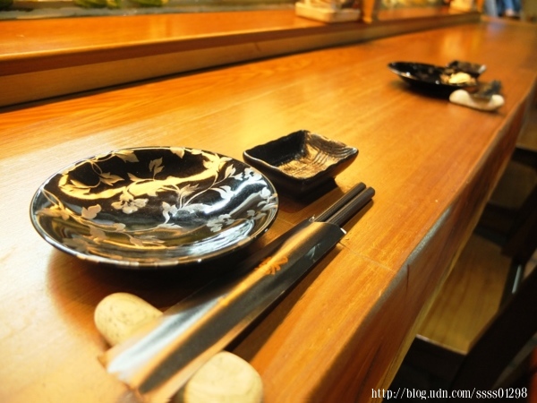 一味屋 洄瀾日本料理:花蓮美食【一味屋 洄瀾日本料理】人氣握壽司 明太子雞翅 豪華派龍蝦烏龍麵 傳統日本料理藏身街道