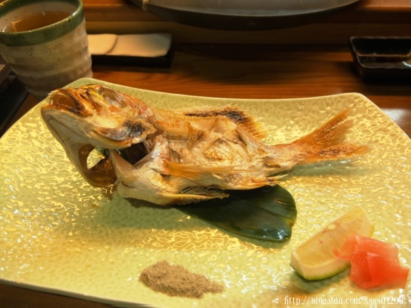 一味屋 洄瀾日本料理:花蓮美食【一味屋 洄瀾日本料理】人氣握壽司 明太子雞翅 豪華派龍蝦烏龍麵 傳統日本料理藏身街道