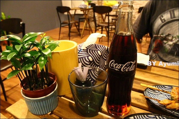 修羅串道居酒屋：[食記]修羅串道居酒屋-下班之後想跟好友吃串燒小酌的好去處、三得利生啤酒好喝！！！