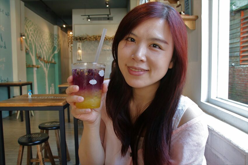 【桃園市中壢美食】有食候紅豆(中壢店)~繽紛夢幻的小歐洲色系│療癒的粉紅豬滾筒洗衣機│IG網紅美拍療癒打卡站 - 旅遊夜市趴趴走