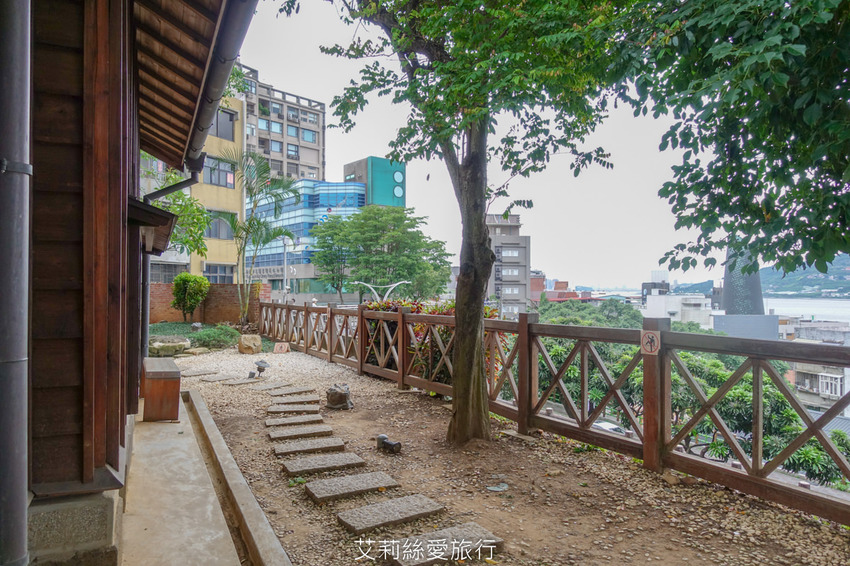 新北景點》免費玩淡水兩天一夜行程含0元住宿 淡水漁人碼頭仲夏繽紛樂 粉紅旋轉木馬 積木共和國 親子同遊 - 艾莉絲愛旅行