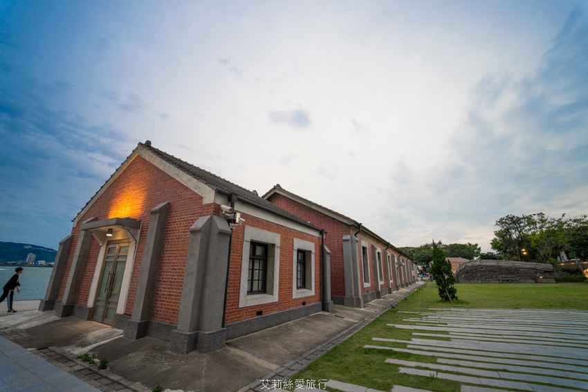 新北景點》免費玩淡水兩天一夜行程含0元住宿 淡水漁人碼頭仲夏繽紛樂 粉紅旋轉木馬 積木共和國 親子同遊 - 艾莉絲愛旅行