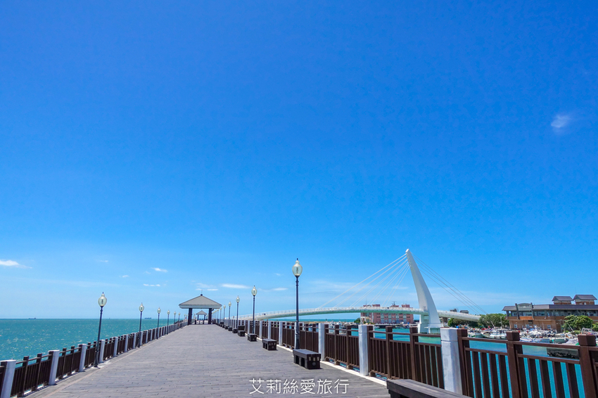 新北景點》免費玩淡水兩天一夜行程含0元住宿 淡水漁人碼頭仲夏繽紛樂 粉紅旋轉木馬 積木共和國 親子同遊 - 艾莉絲愛旅行