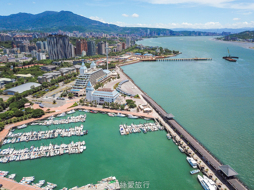 新北景點》免費玩淡水兩天一夜行程含0元住宿 淡水漁人碼頭仲夏繽紛樂 粉紅旋轉木馬 積木共和國 親子同遊 - 艾莉絲愛旅行