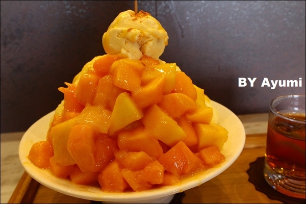 菁英薈cafe：[食記]菁英薈cafe-今年第一碗芒果雪花冰、敲好吃的啦～另有西瓜雪花冰介紹！！！！