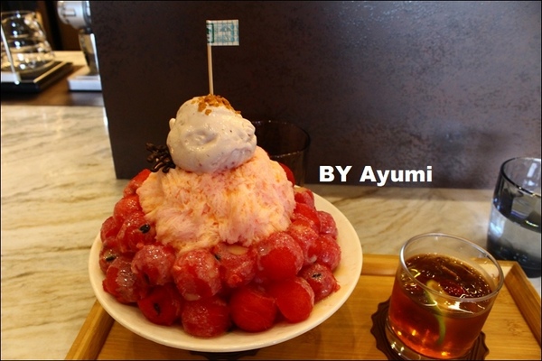 菁英薈cafe：[食記]菁英薈cafe-今年第一碗芒果雪花冰、敲好吃的啦～另有西瓜雪花冰介紹！！！！
