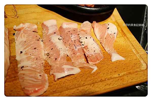 【台北美食】韓式烤肉終結王 ~ 忠孝敦化韓式烤肉❤️東區韓國烤肉/小菜無限量供應 - 捷運忠孝敦化站