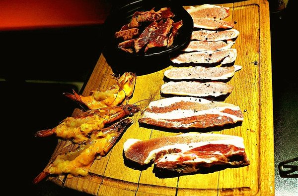 韓式烤肉終結王：【忠孝敦化 韓式烤肉】 韓式烤肉終結王 / 歐巴桌邊服務  / 捷運忠孝復興站 /內有完整菜單