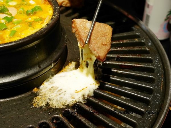 【忠孝敦化韓式烤肉】韓式烤肉終結王 韓國歐巴、韓國歐妮貼心桌邊服務 韓式小菜 冰淇淋無限供應 (39).JPG