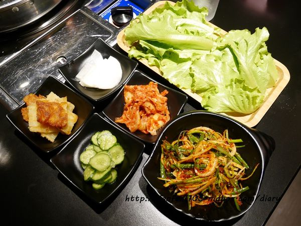 【忠孝敦化韓式烤肉】韓式烤肉終結王 韓國歐巴、韓國歐妮貼心桌邊服務 韓式小菜 冰淇淋無限供應 (21).JPG