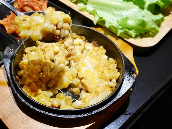 【忠孝敦化韓式烤肉】韓式烤肉終結王 韓國歐巴、韓國歐妮貼心桌邊服務 韓式小菜 冰淇淋無限供應 (31).JPG