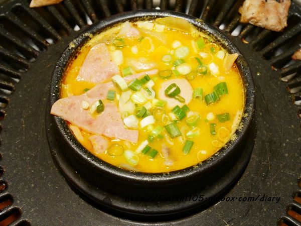 【忠孝敦化韓式烤肉】韓式烤肉終結王 韓國歐巴、韓國歐妮貼心桌邊服務 韓式小菜 冰淇淋無限供應 (37).JPG