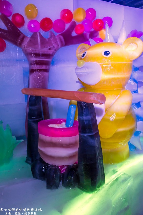 熊讚！凍物園！ 　2017高雄第十八屆正宗哈爾濱冰雪藝術展(高雄場)：2017高雄冰雕展︱熊讚！凍物園！ 　2017高雄第十八屆正宗哈爾濱冰雪藝術展