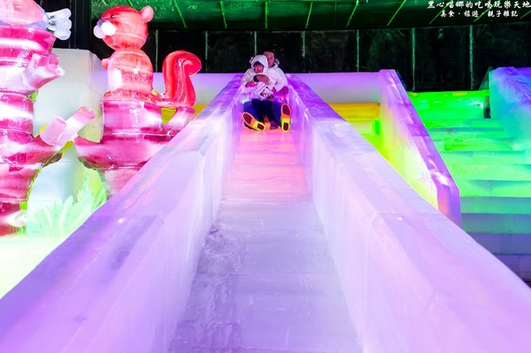 熊讚！凍物園！ 　2017高雄第十八屆正宗哈爾濱冰雪藝術展(高雄場)：2017高雄冰雕展︱熊讚！凍物園！ 　2017高雄第十八屆正宗哈爾濱冰雪藝術展