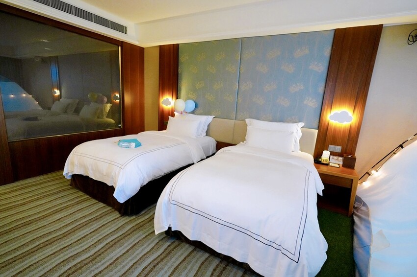 新北親子住宿推薦｜福容大飯店淡水漁人碼頭POPA露營主題房，