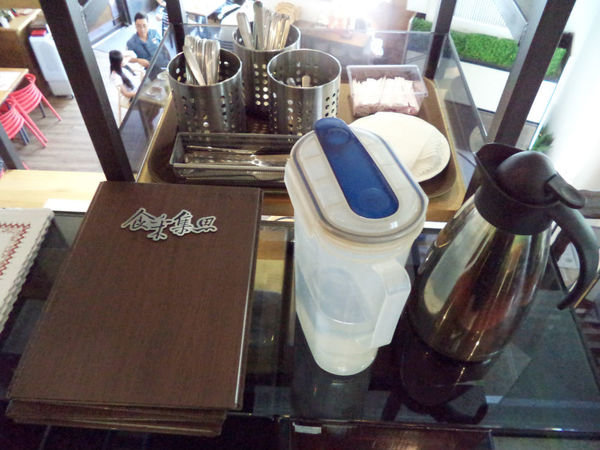 新北蔬食!!汐止食采集思--義式料理、義大利麵、披薩~品味蔬食的樂趣