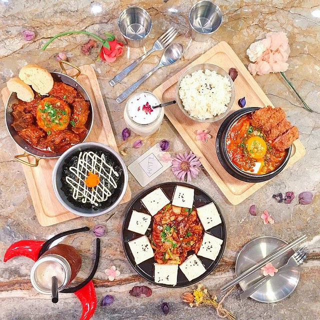 19622397_1375107665908123_1060035878_n