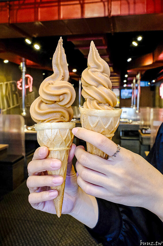 烤肉吃到飽404元起高CP值，五花肉.KR韓國烤肉超過70種海陸食材，再送海鮮龍蝦盤，肉食控揪起來！