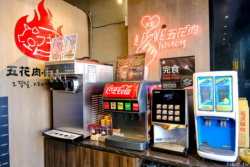 烤肉吃到飽404元起高CP值，五花肉.KR韓國烤肉超過70種海陸食材，再送海鮮龍蝦盤，肉食控揪起來！