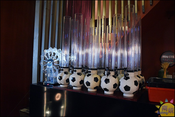 麥瑟德式手工啤酒餐廳:台中西區聚會餐廳。麥瑟德式手工啤酒餐廳。餐點與啤酒兼優網路評價高